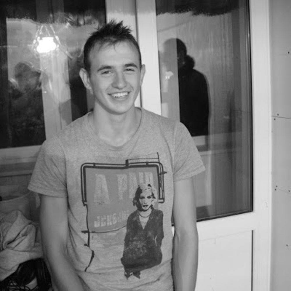 Meet your Posher, Yura